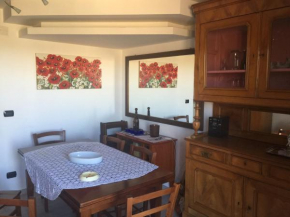 Отель Lalla's Home  Ганджи